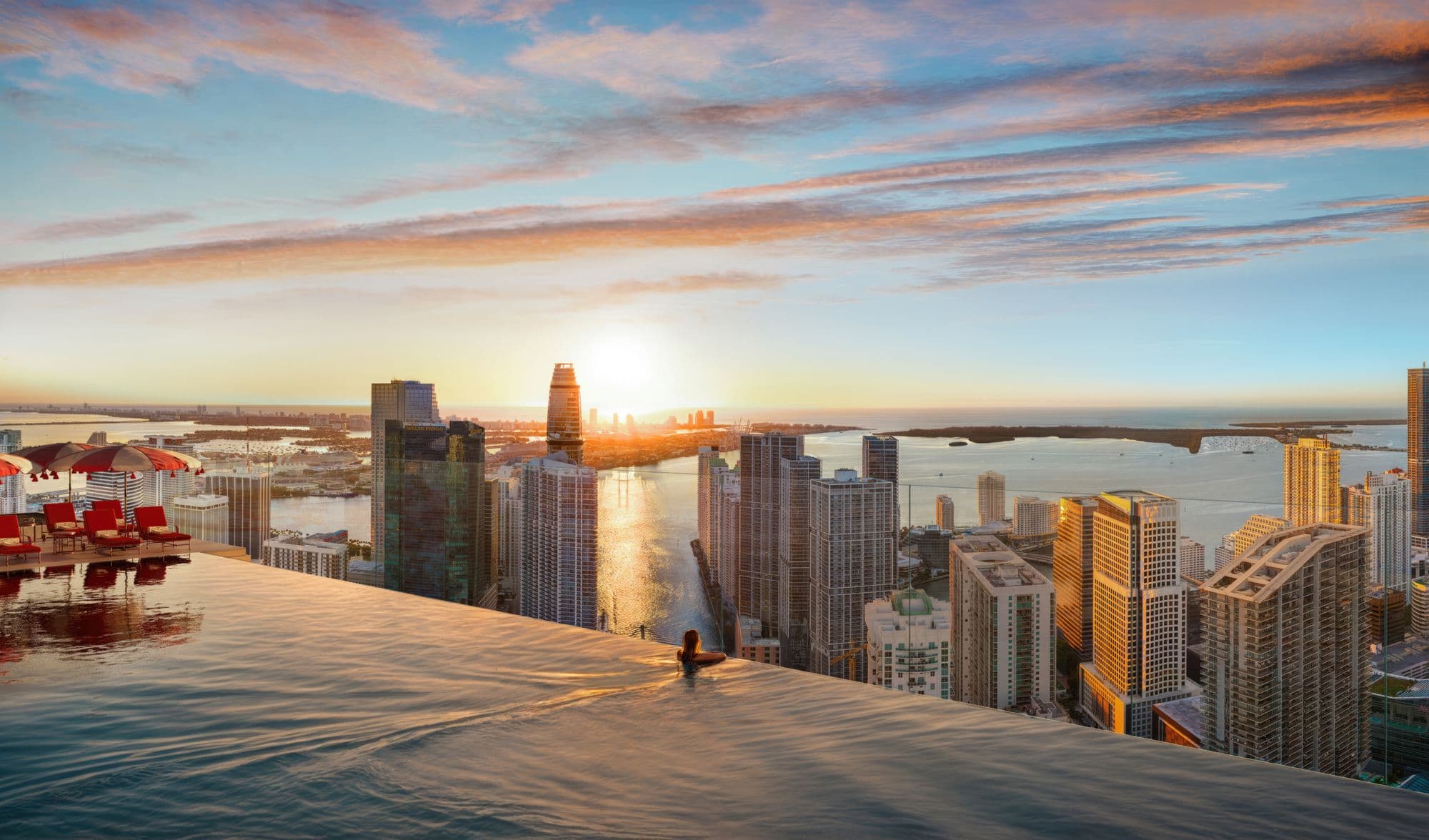 Sky Bridge infinity pool