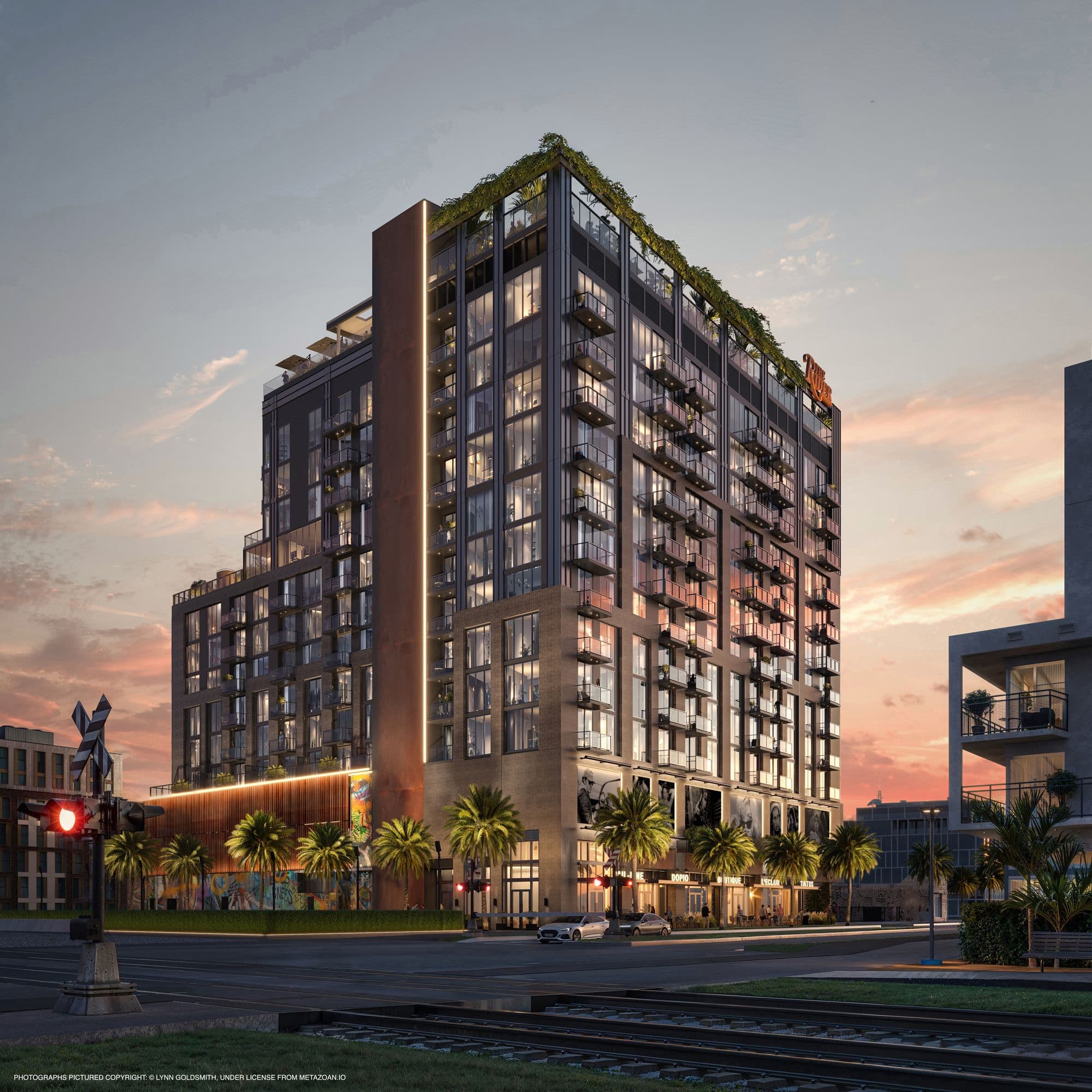 The Rider Residences al atardecer, en NE 29th Street